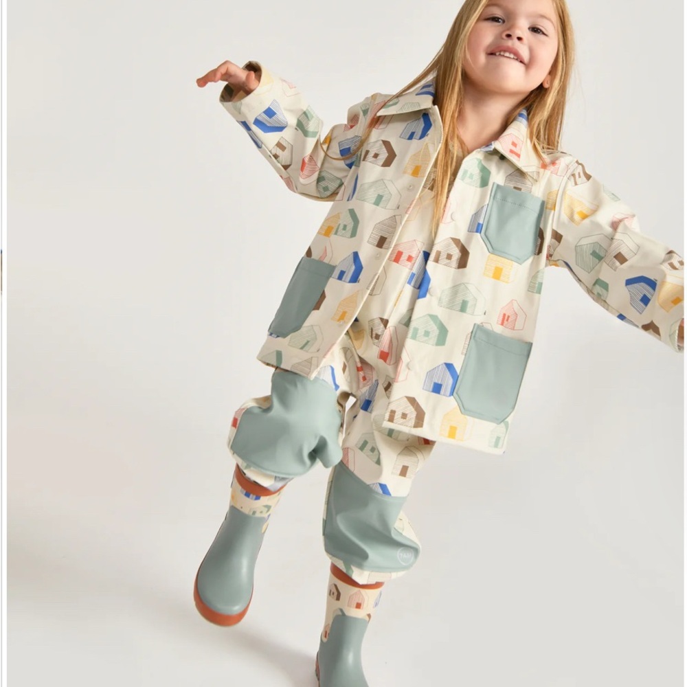 ⭐️ SOLD ⭐️ 7am Enfant Colorful Kids Raincoat and Suspenders Set size 3T - 4T